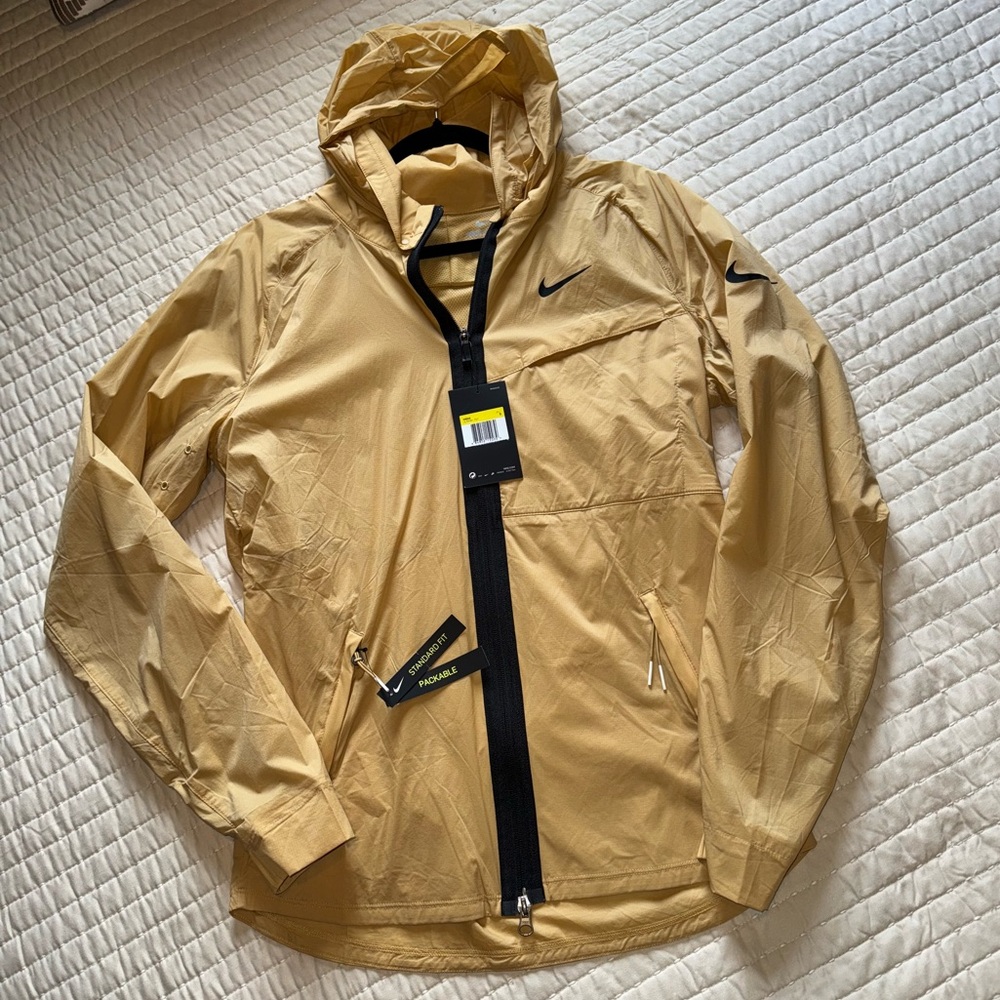NWT Men’s S Nike Golf Shield Windbreaker Jacket